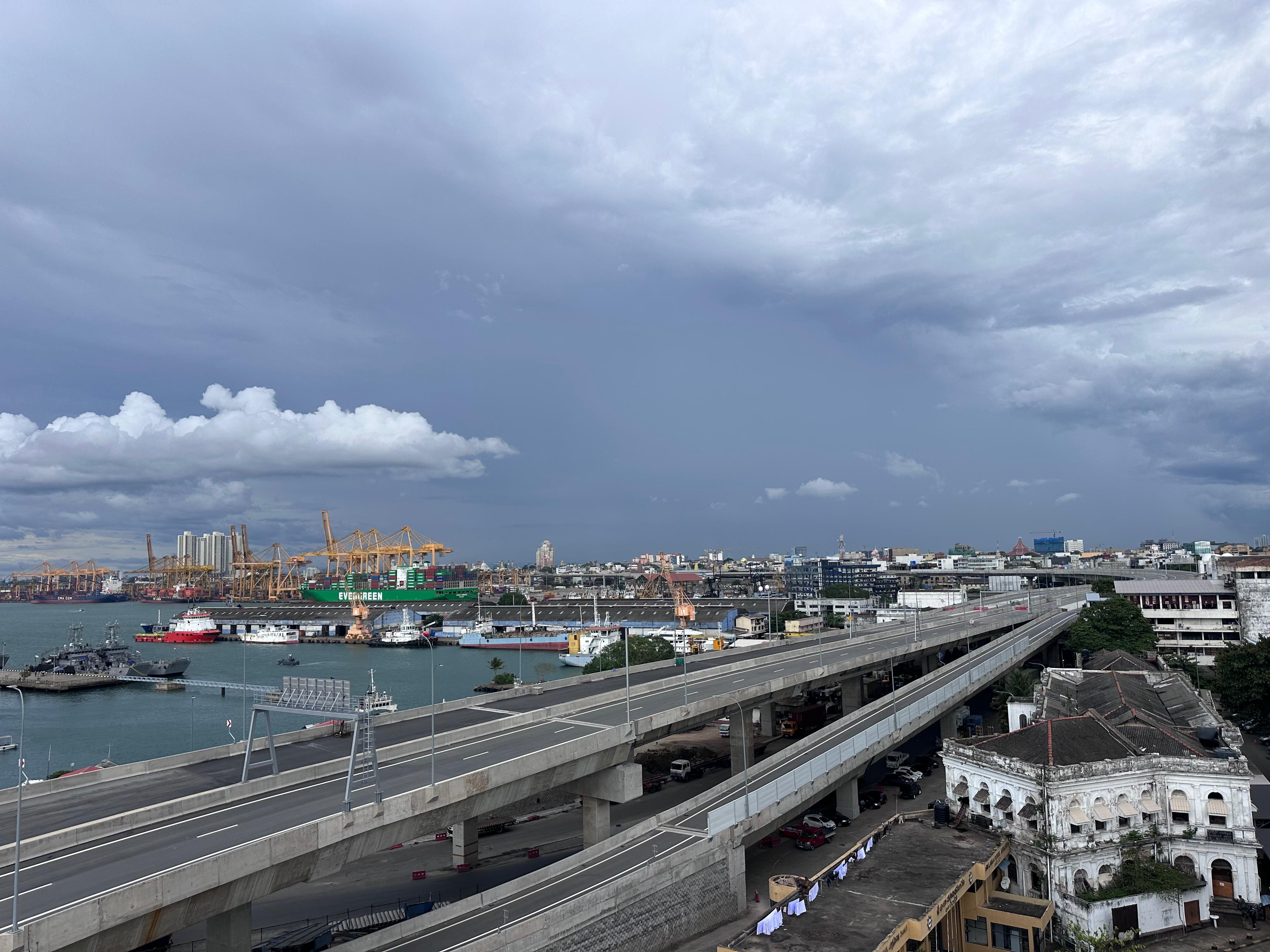Вид со ступы Sambodhi Pagoda Temple
